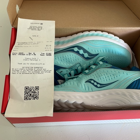 Saucony Women’s running shoes, Kinvara model, size 8. - Picture 5 of 5